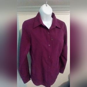 Columbia activewear blouse in burgundy size Small